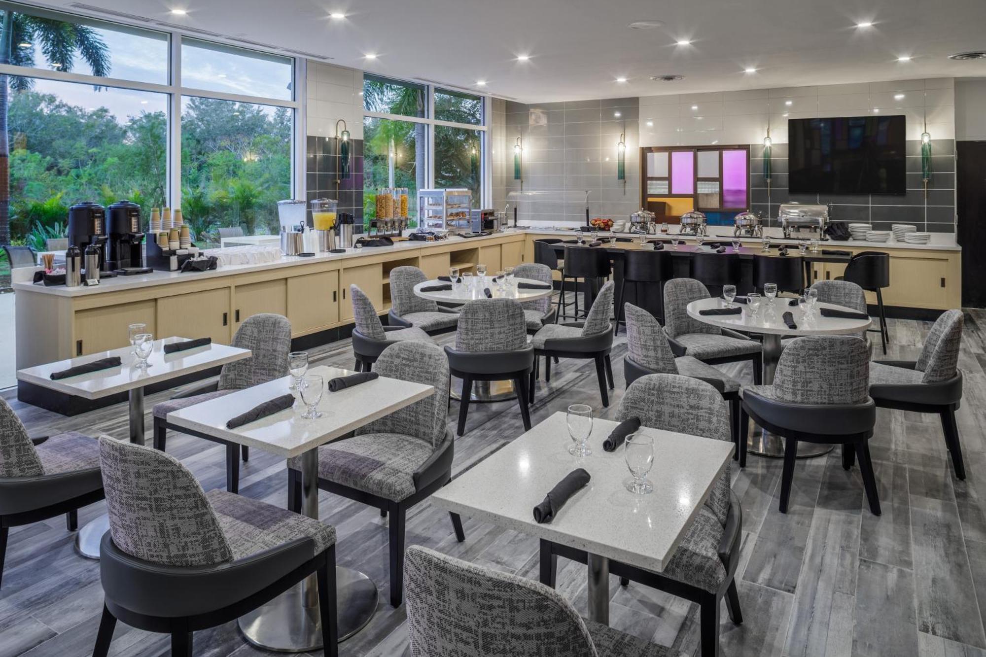 Doubletree By Hilton Sarasota Bradenton Airport Hotell Eksteriør bilde